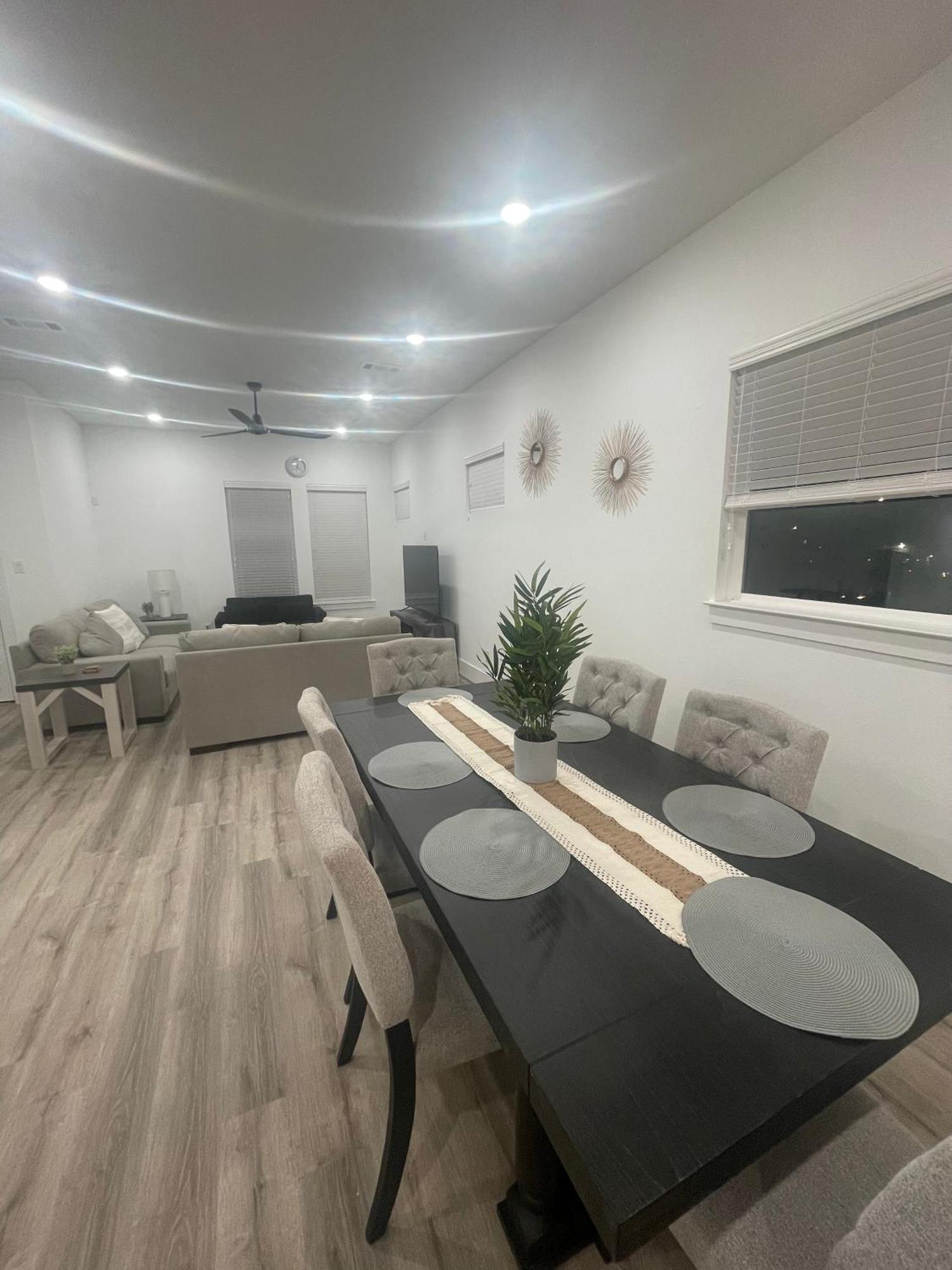 יוסטון Comfortable 3 Bedroom - Heart Of Texas Medical Center מראה חיצוני תמונה